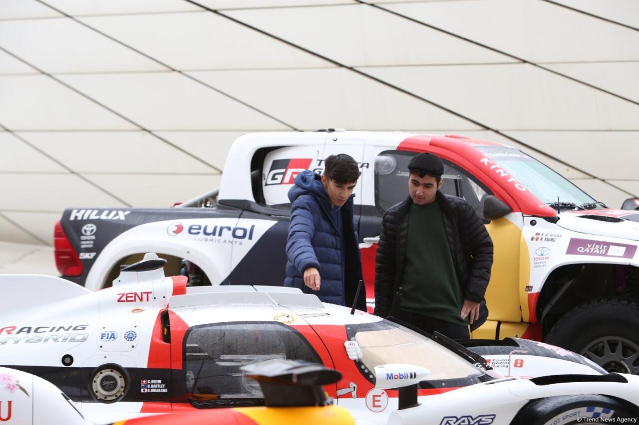 В Баку в рамках Недели FIA прошла выставка спортивных автомобилей