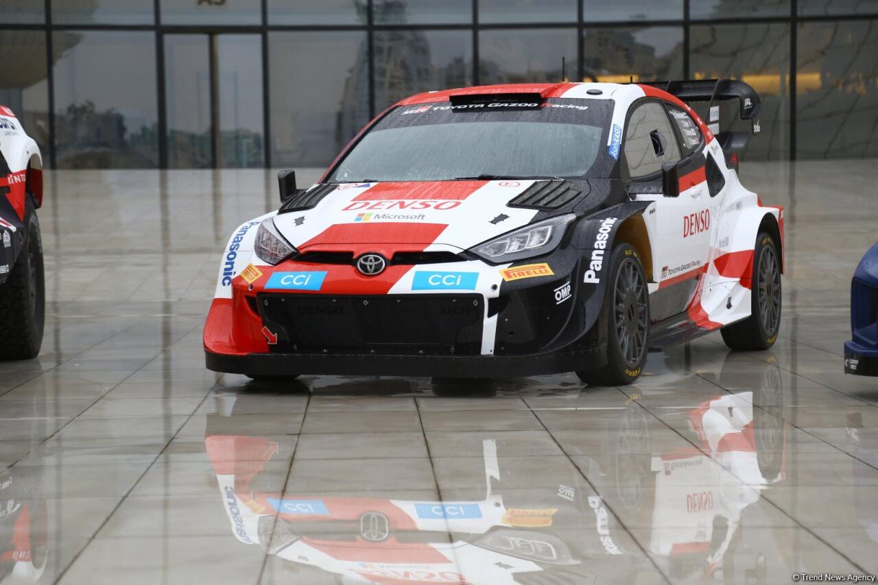 В Баку в рамках Недели FIA прошла выставка спортивных автомобилей