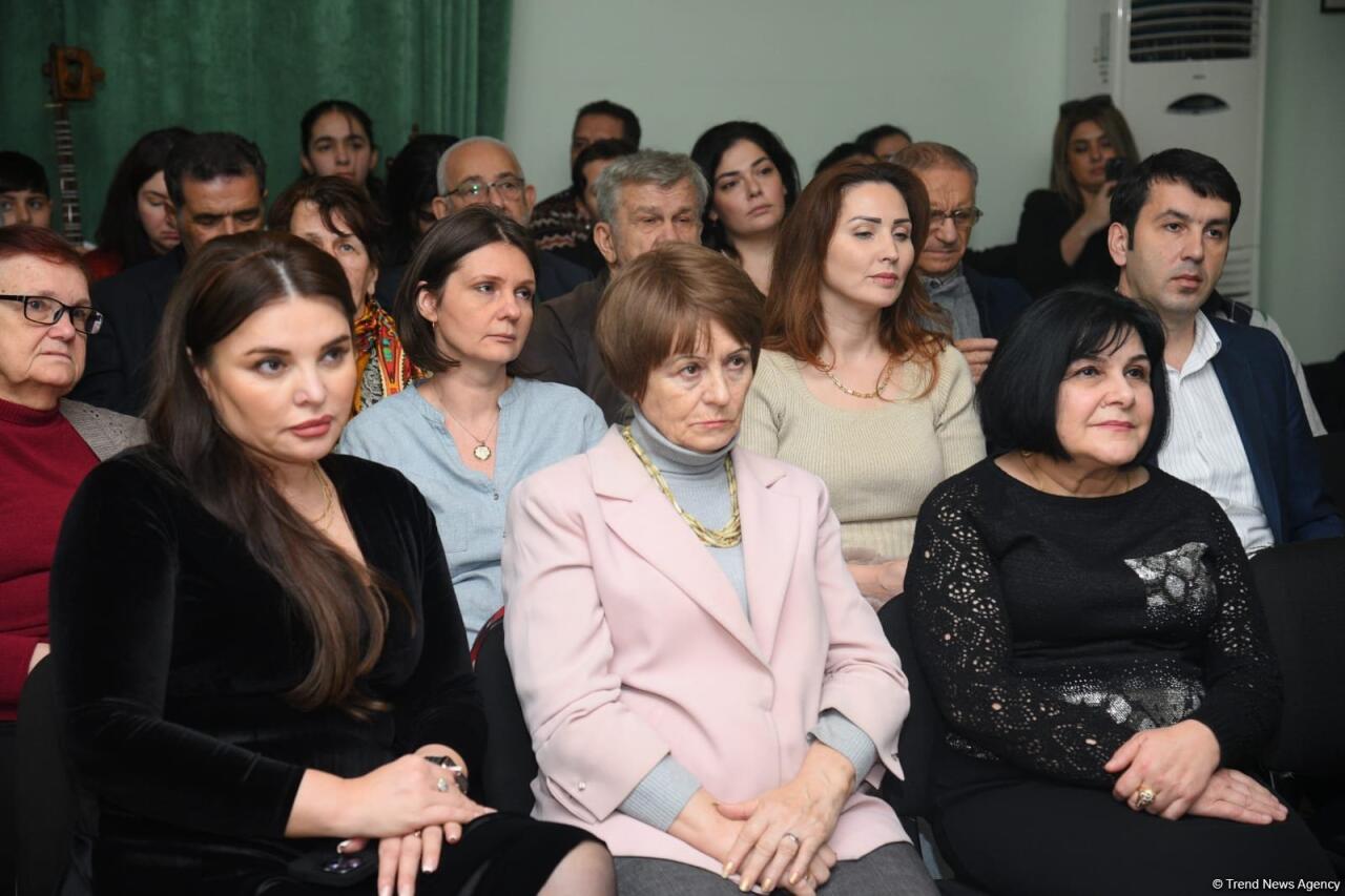 История одной дружбы. В Доме-музее Самеда Вургуна отметили 100-летие Расула Гамзатова