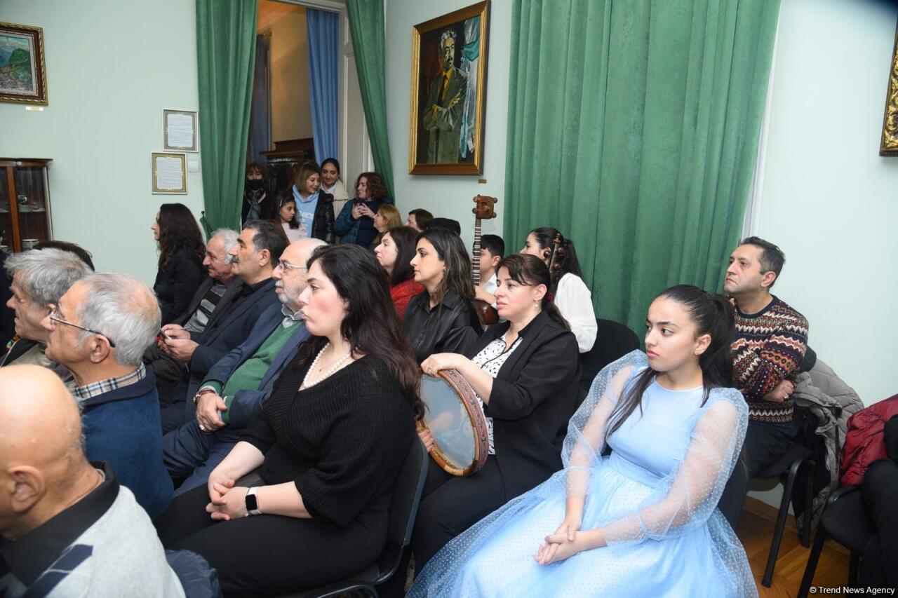 История одной дружбы. В Доме-музее Самеда Вургуна отметили 100-летие Расула Гамзатова