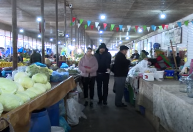 8-ci kilometr bazarı ilə bağlı