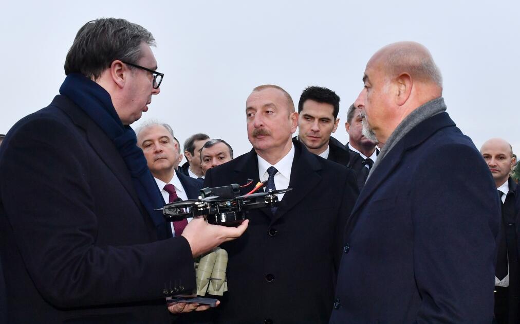 Президент Ильхам Алиев и Президент Александар Вучич осмотрели военную технику и оборудование