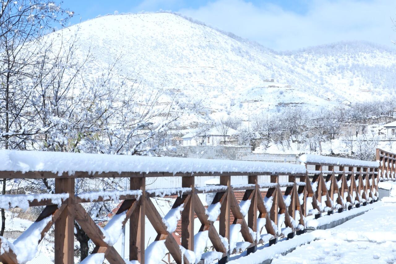 В Лачине выпал снег