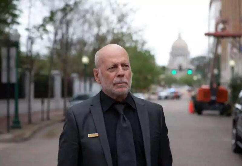 Брюс Уиллис впервые появился на публике после потери речи