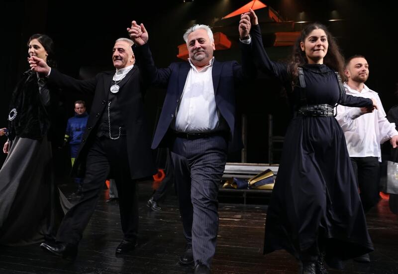 В Баку с успехом прошла премьера спектакля "Антигона"
