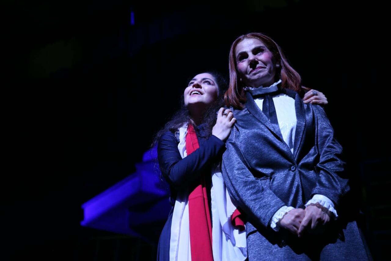 В Баку с успехом прошла премьера спектакля "Антигона"