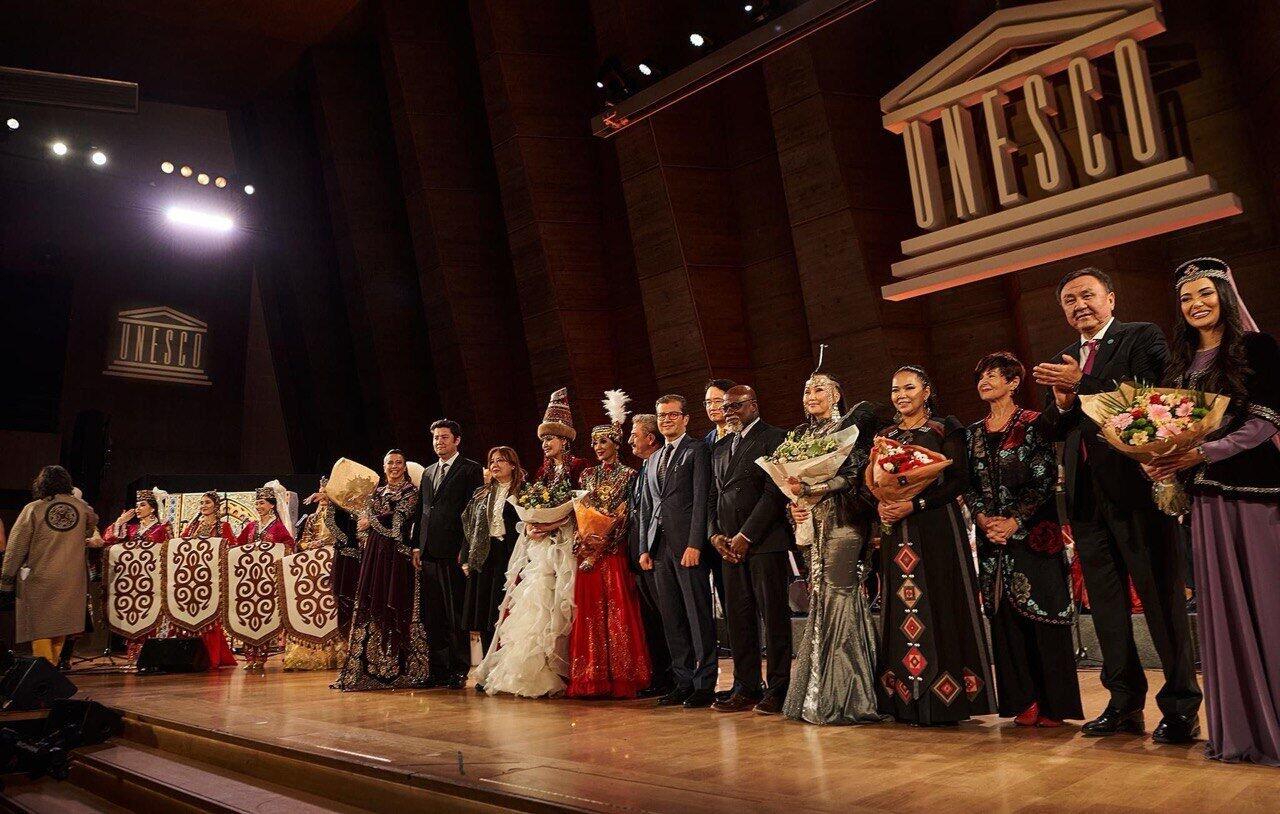 В штаб-квартире ЮНЕСКО в Париже отпраздновали 30-летие ТЮРКСОЙ