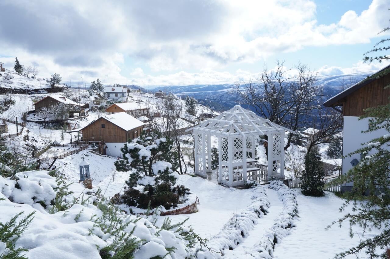 В Лачине выпал снег