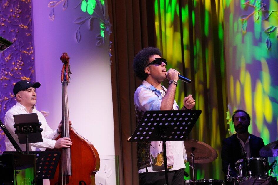 Heydər Əliyev Fondunun vitse-prezidenti Leyla Əliyevanın təşəbbüsü ilə “Ürəkdən-ürəyə” adlı konserti keçirilib