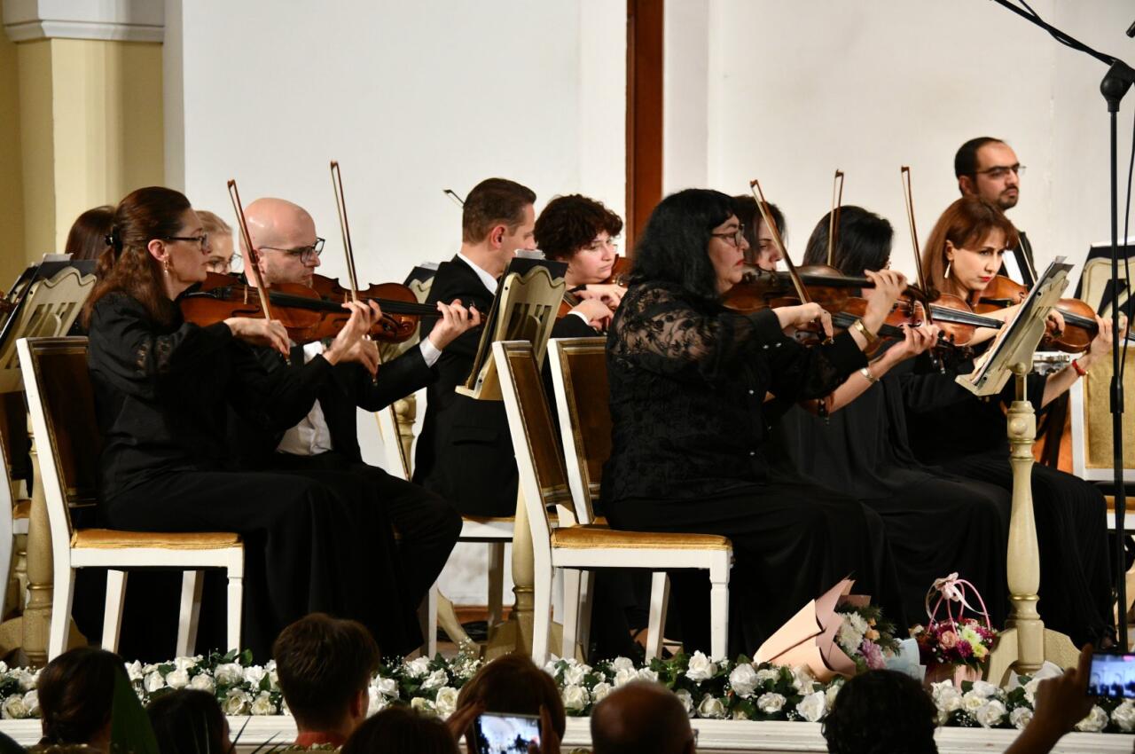 "Новые имена" покоряют азербайджанский музыкальный Олимп