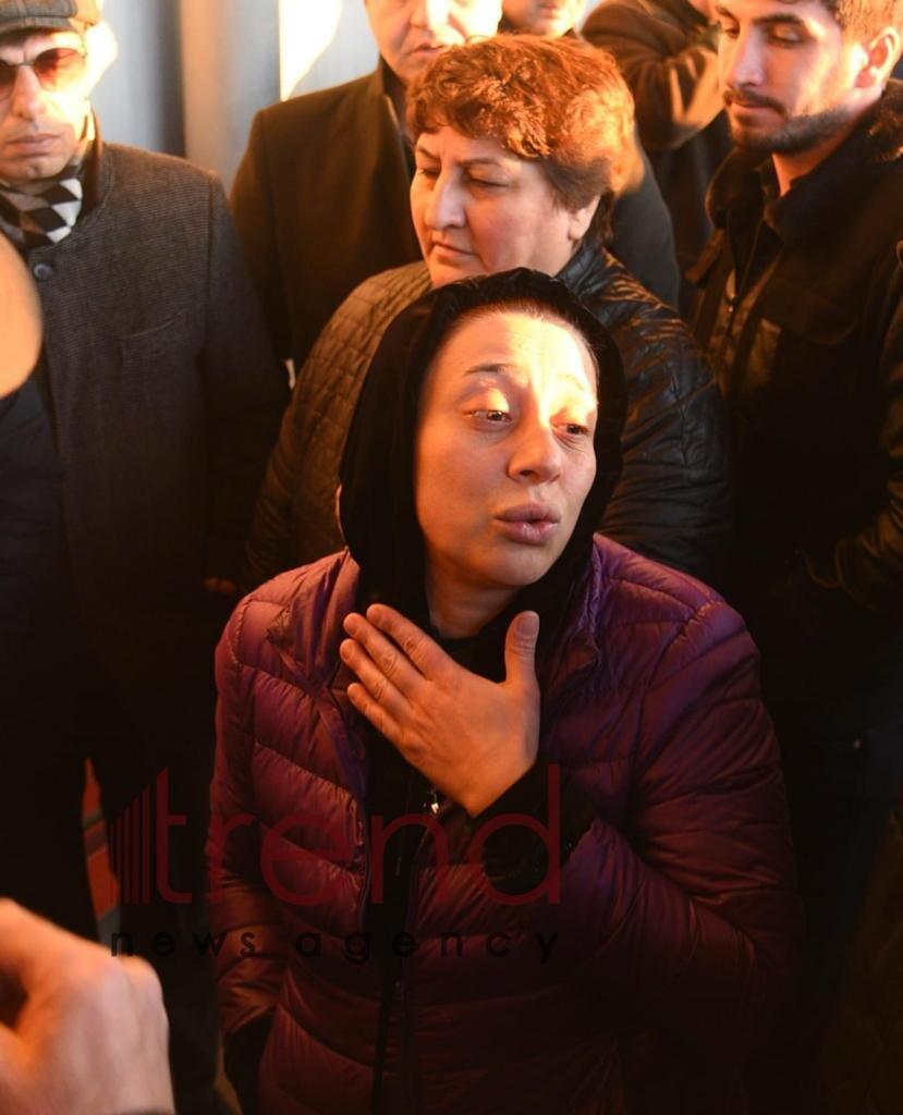 Самолет с телом Айгюн Бейляр приземлился в Баку