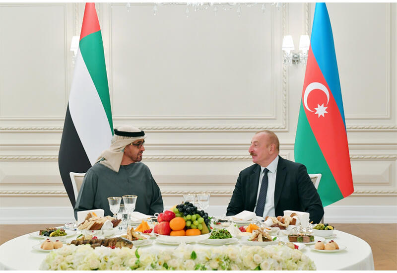 Prezident İlham Əliyevin adından Birləşmiş Ərəb Əmirliklərinin Prezidenti Şeyx Məhəmməd bin Zayed Əl Nəhyanın şərəfinə rəsmi ziyafət verilib