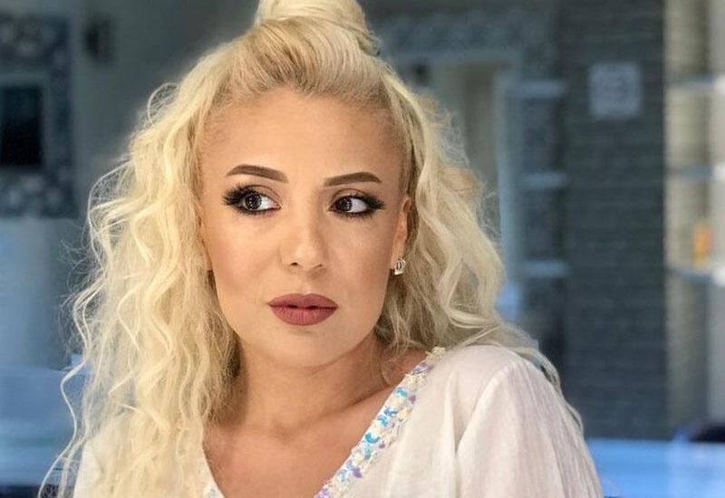 "İndiki oxuyanların dəstəsi 50 qəpikdir"