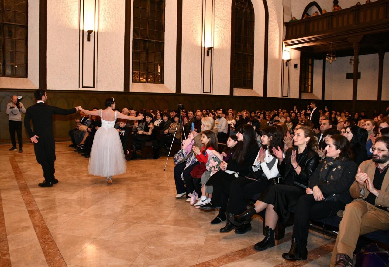 В Баку наступил музыкальный старый Новый год