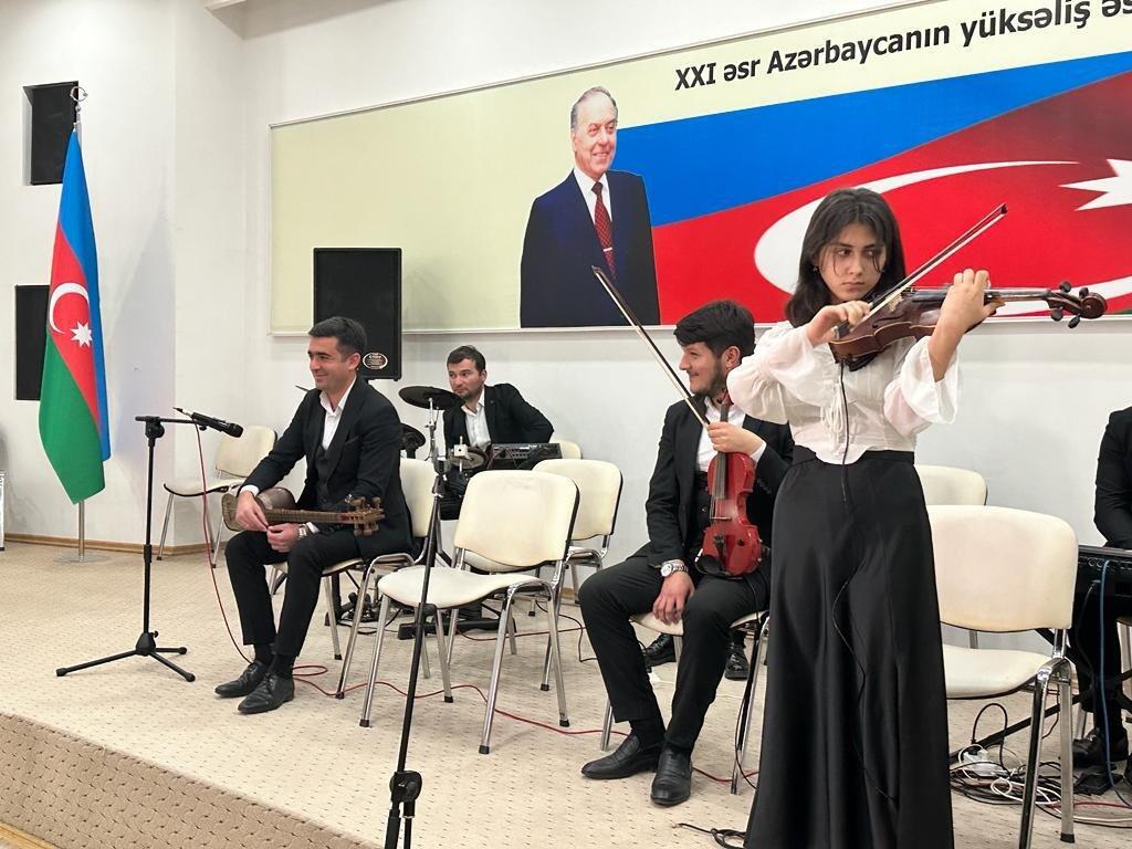 В Гяндже проходит "Музыкальный парад"