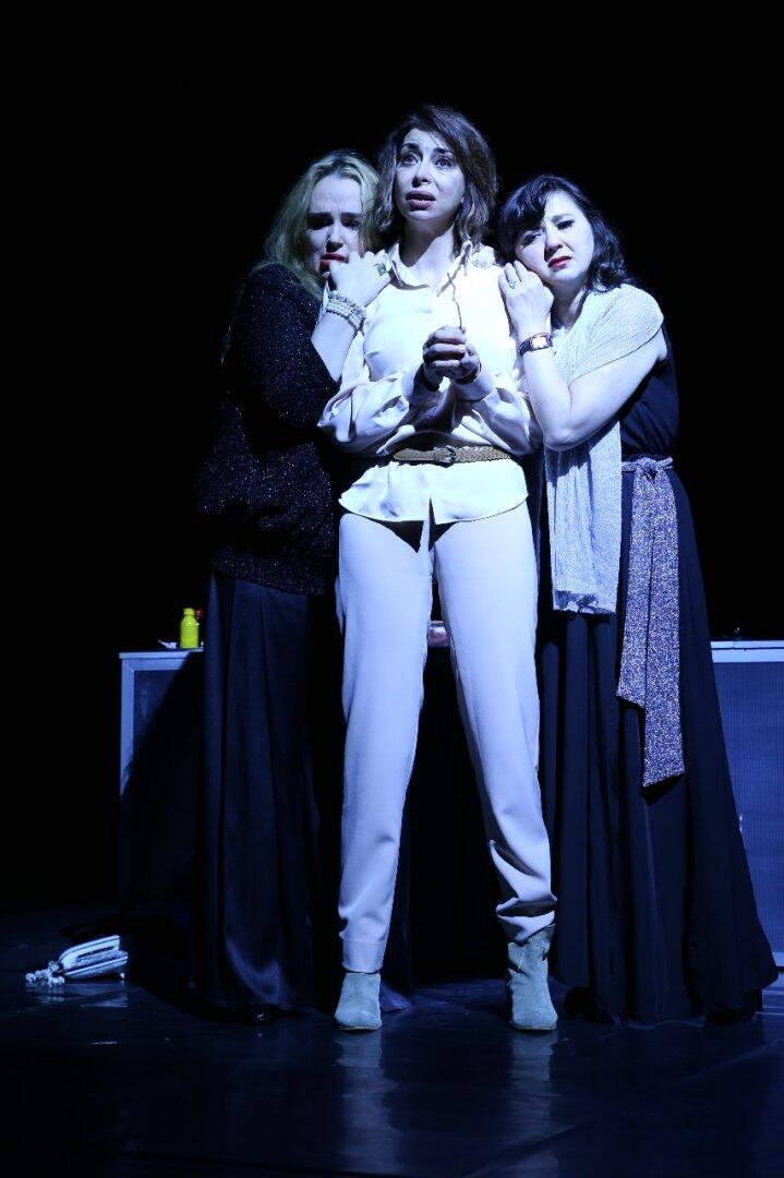 В Русской драме состоялась премьера спектакля "Три красавицы"