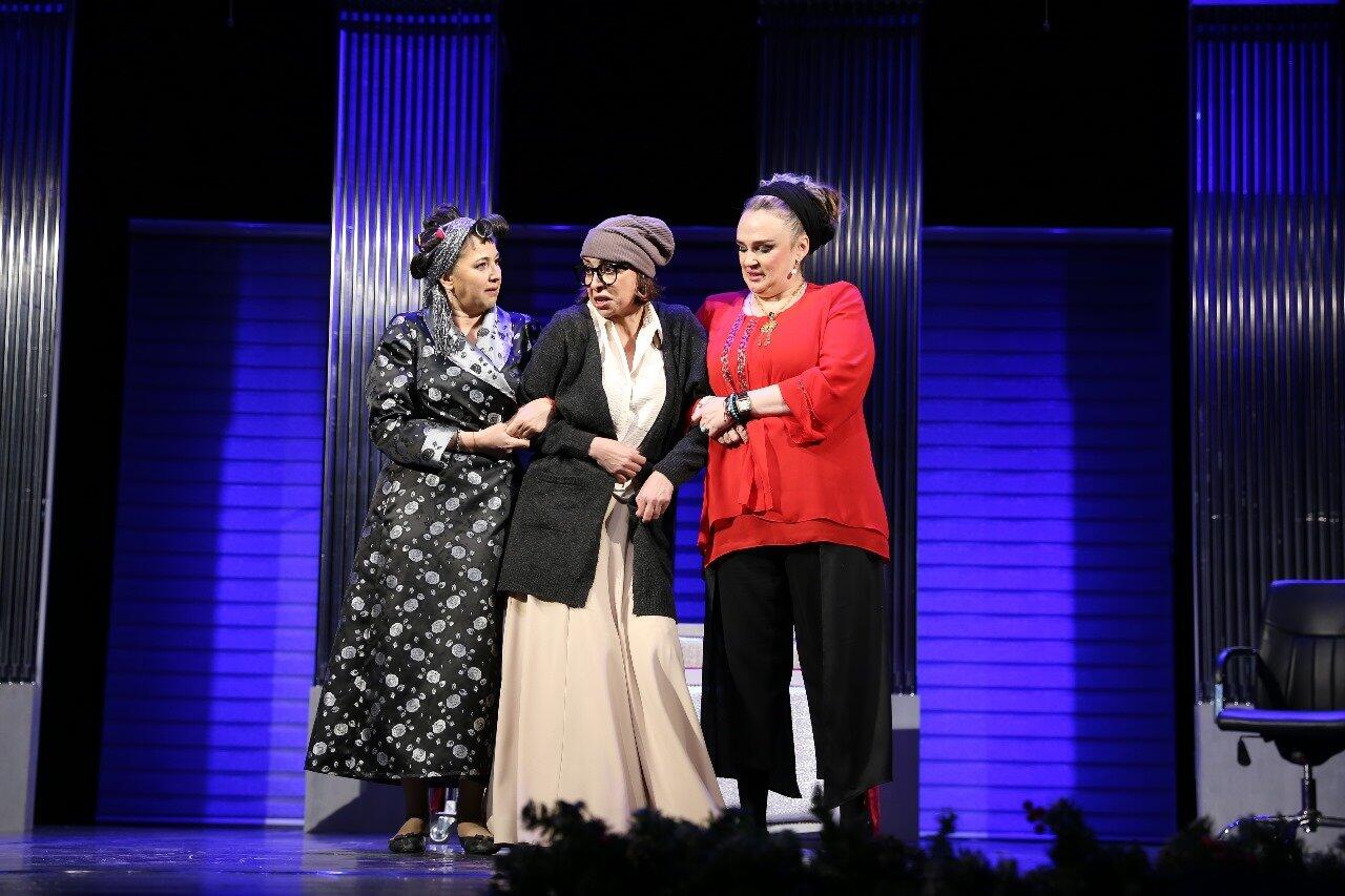 В Русской драме состоялась премьера спектакля "Три красавицы"