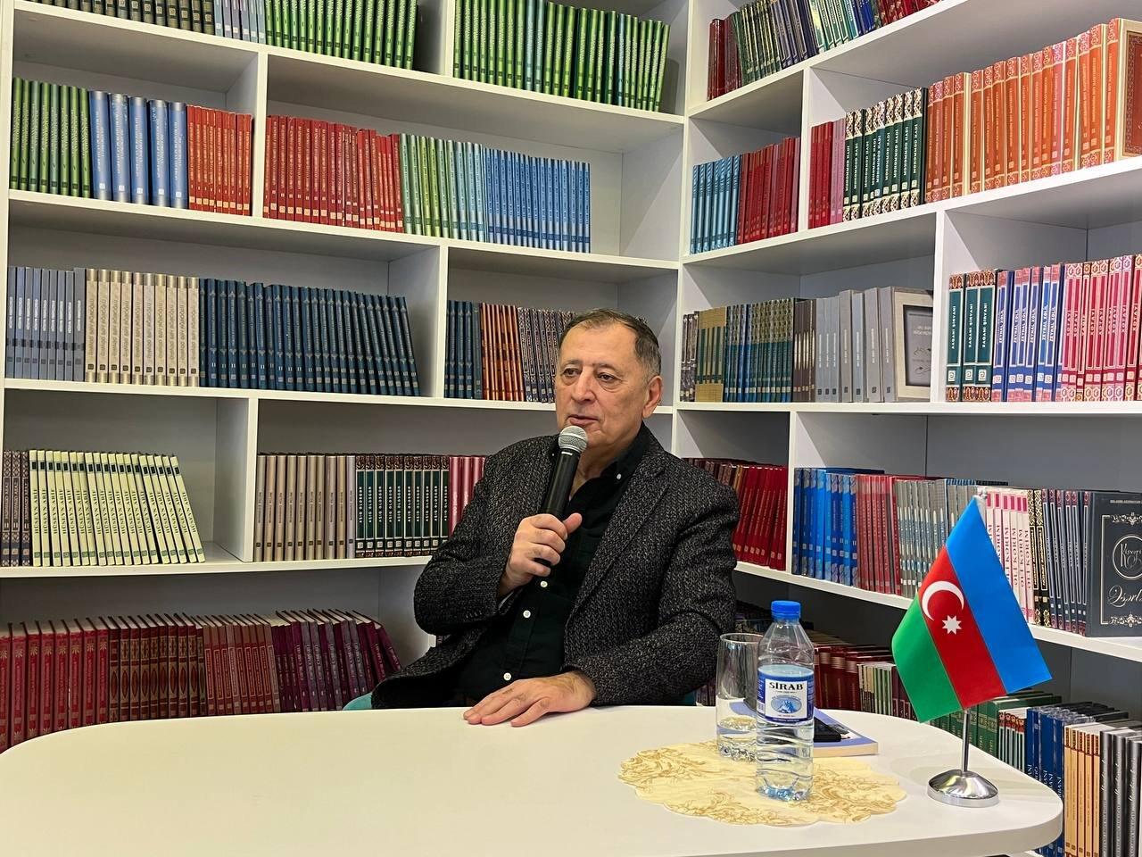 В Баку прошел поэтический вечер в честь юбилея Баба Везироглу