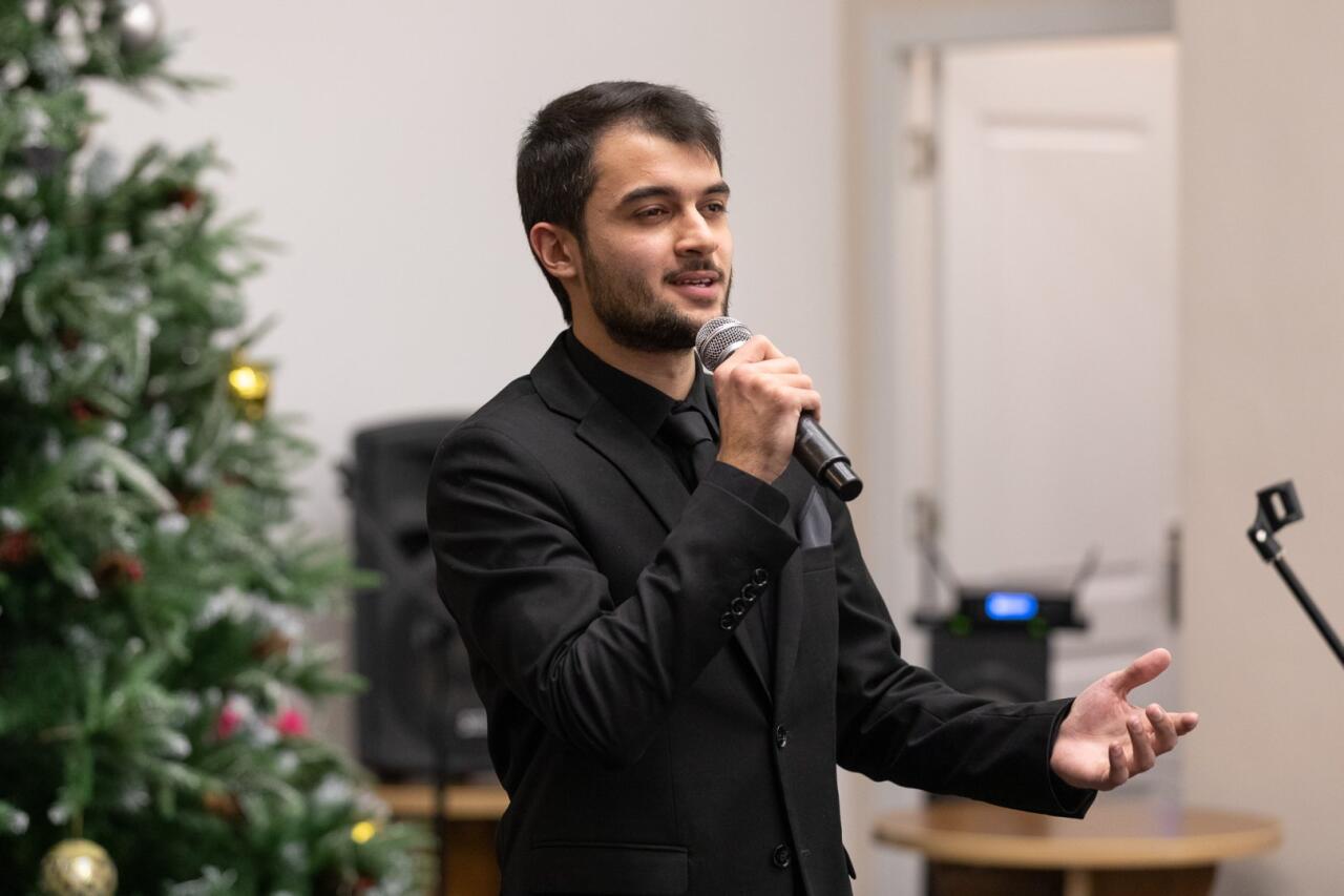 "Святочные вечера" в Баку отметили праздничным концертом