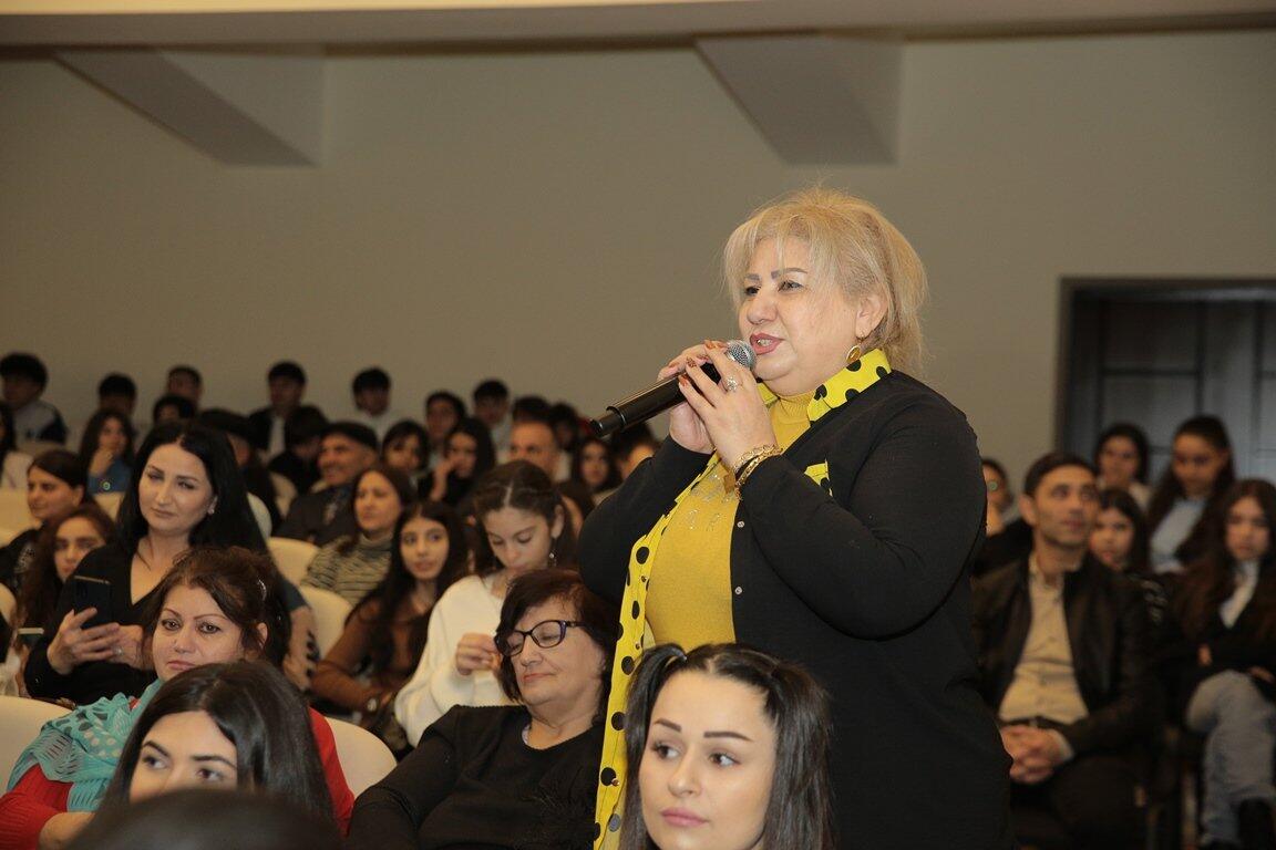 В рамках проекта "Qonağımız var" состоялась встреча с Метанет Искендерли