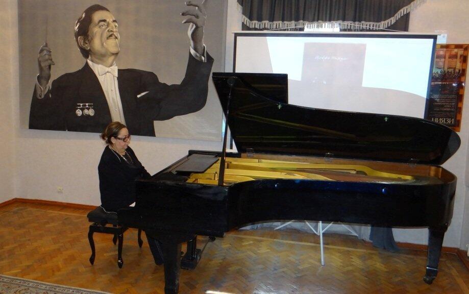 Ниязи в воспоминаниях… В Баку представлены книги о маэстро