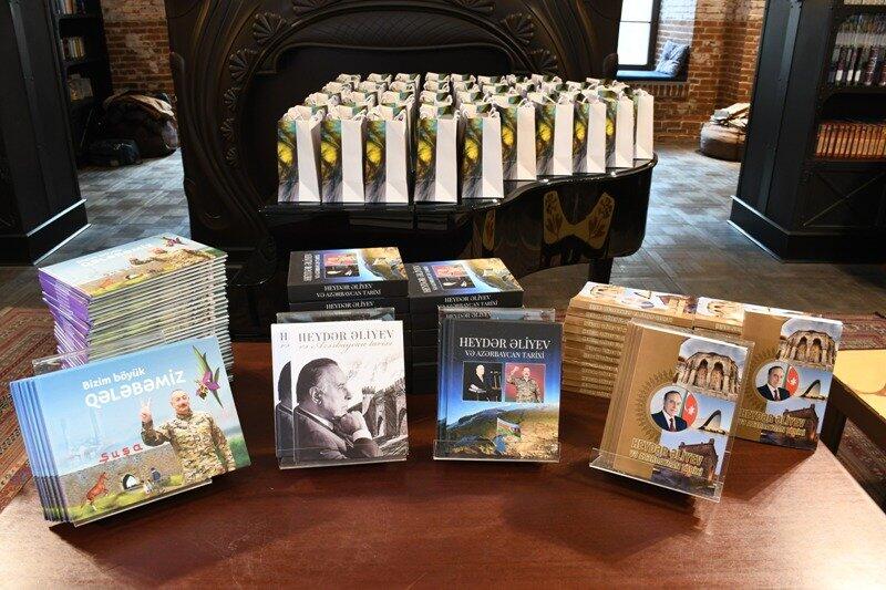 В Бакинском книжном центре прошел вечер "20 Января – дорога к независимости"