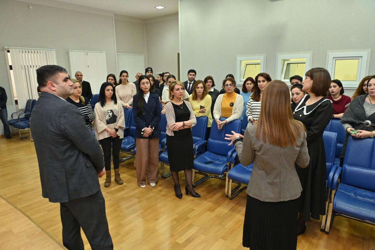 В Баку показан фильм "Silahdaşlar", посвященный трагедии 20 Января