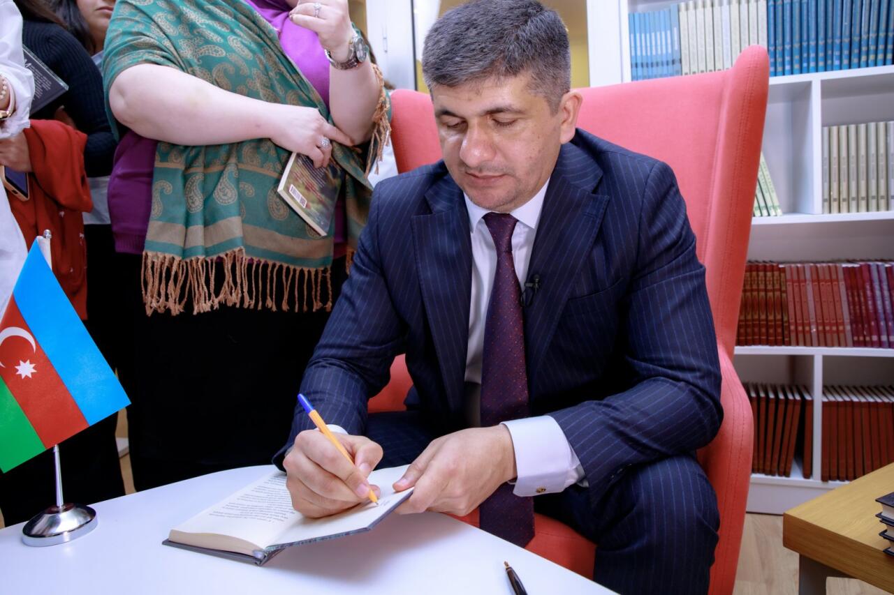 Мушфиг Аббасов о детективном жанре в азербайджанской литературе