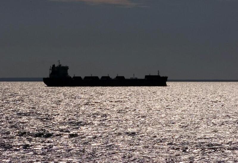 У берегов Йемена торговое судно подверглось ракетному удару