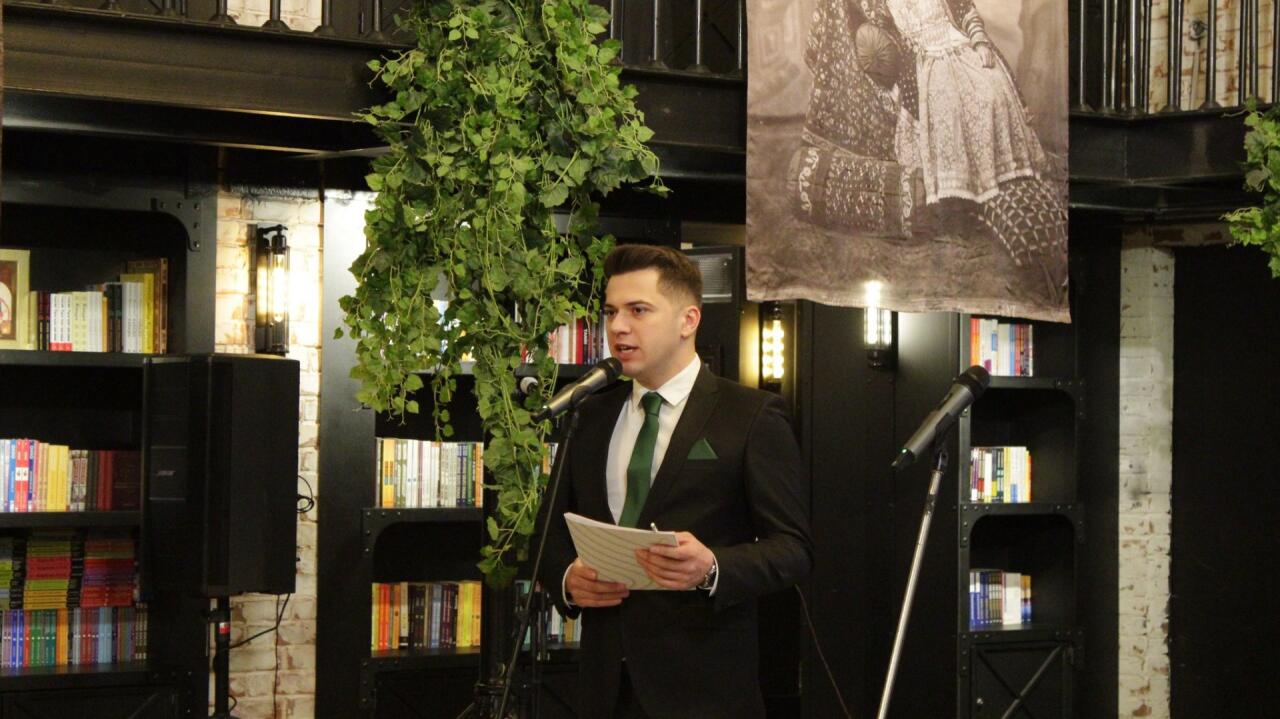 В Баку презентована книга "Odlar yurduna səyahət" - уникальные фотографии Азербайджана середины XIX - начала XX века