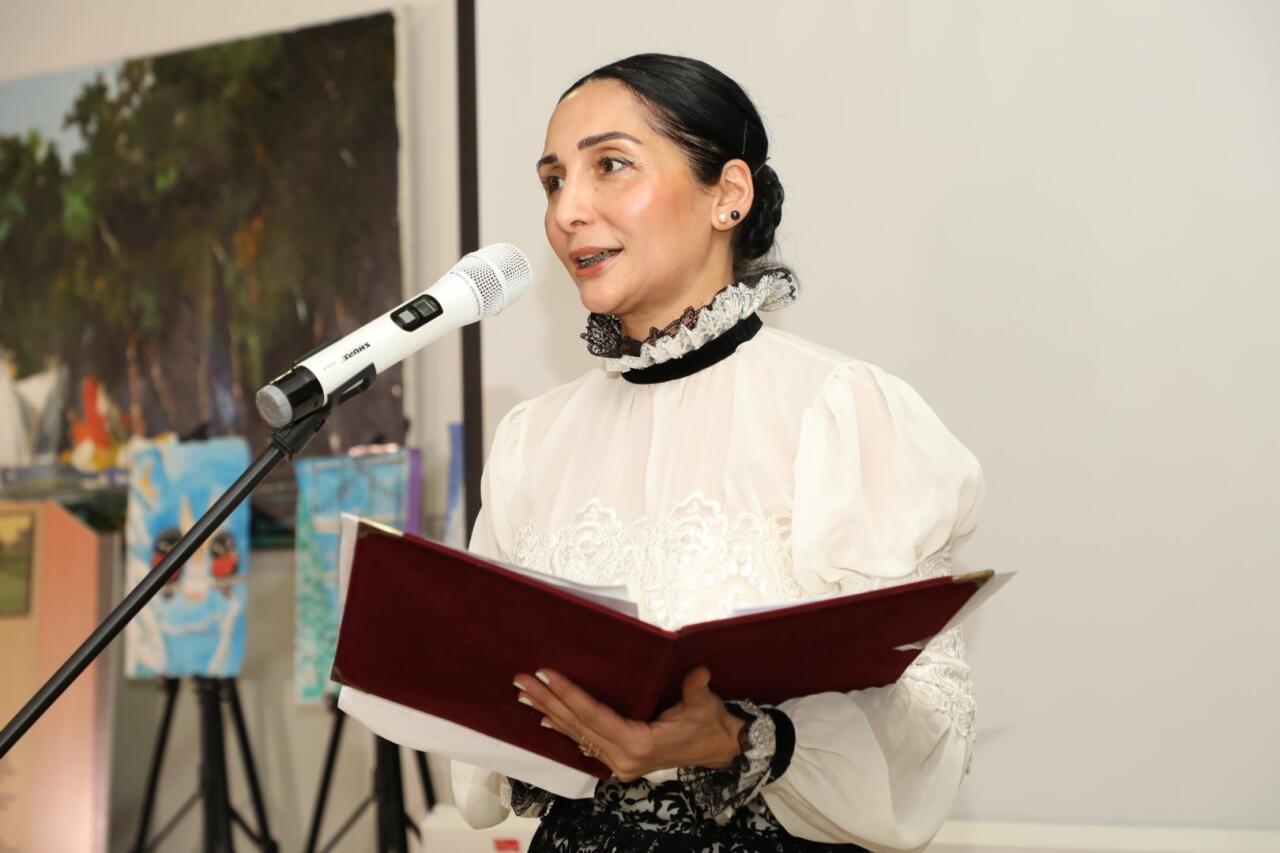 В Баку состоялась церемония награждения победителей проекта "Книги и писатели юбиляры"