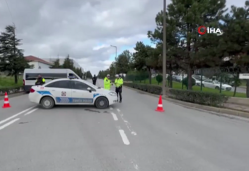 Вооруженный мужчина взял в заложники сотрудников завода в Турции