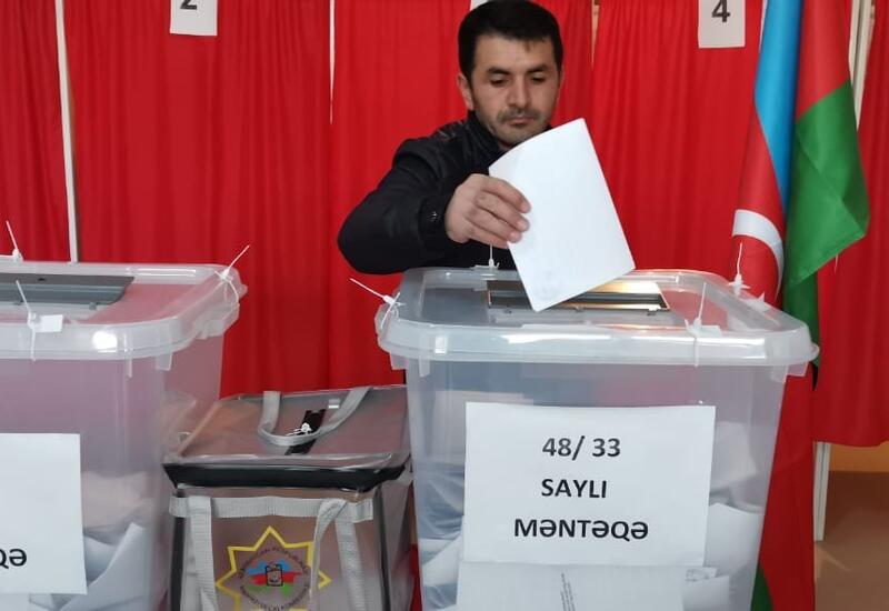На избирательном участке №33 в поселке Гобу зафиксирована активность избирателей
