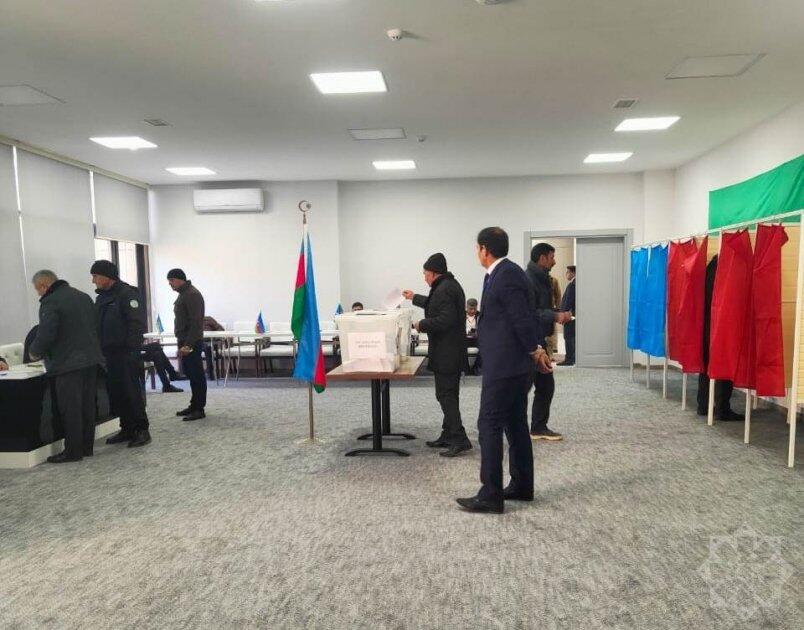 В Гадруте избиратели пользуются конституционными правами на президентских выборах