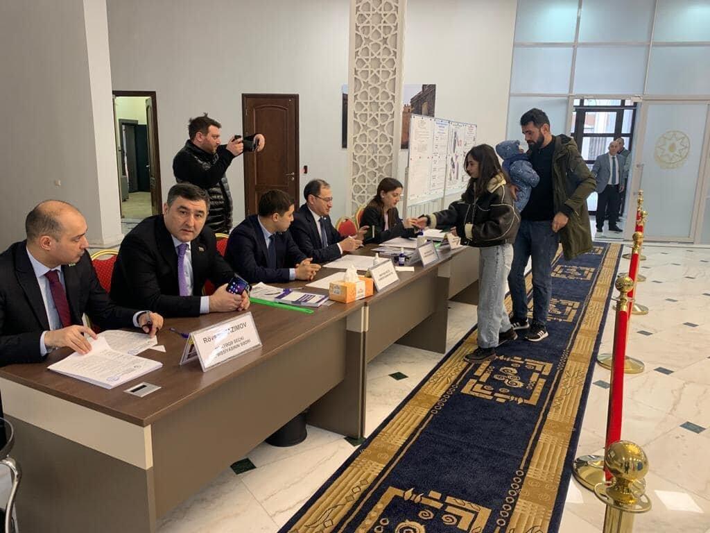 Qazaxıstandakı səfirliyimizdə səsvermə keçirilir