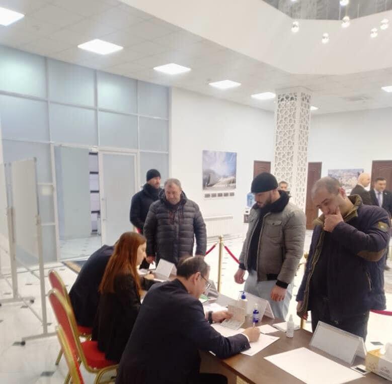 Qazaxıstandakı səfirliyimizdə səsvermə keçirilir