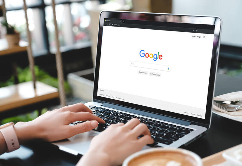 Google официально представил собственный ИИ-сервис под новым именем