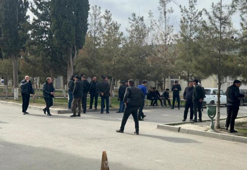 Kürdəmir sakini anasının başını görün nəyə görə