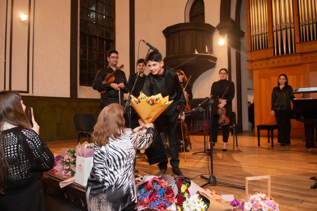 Искренне и проникновенно