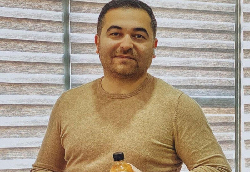 İlkin oteldə qızlarla "tutulub"