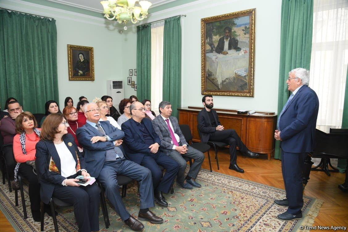В Баку прошло мероприятие, посвященное 100-летию видного учёного-литературоведа Камала Талыбзаде