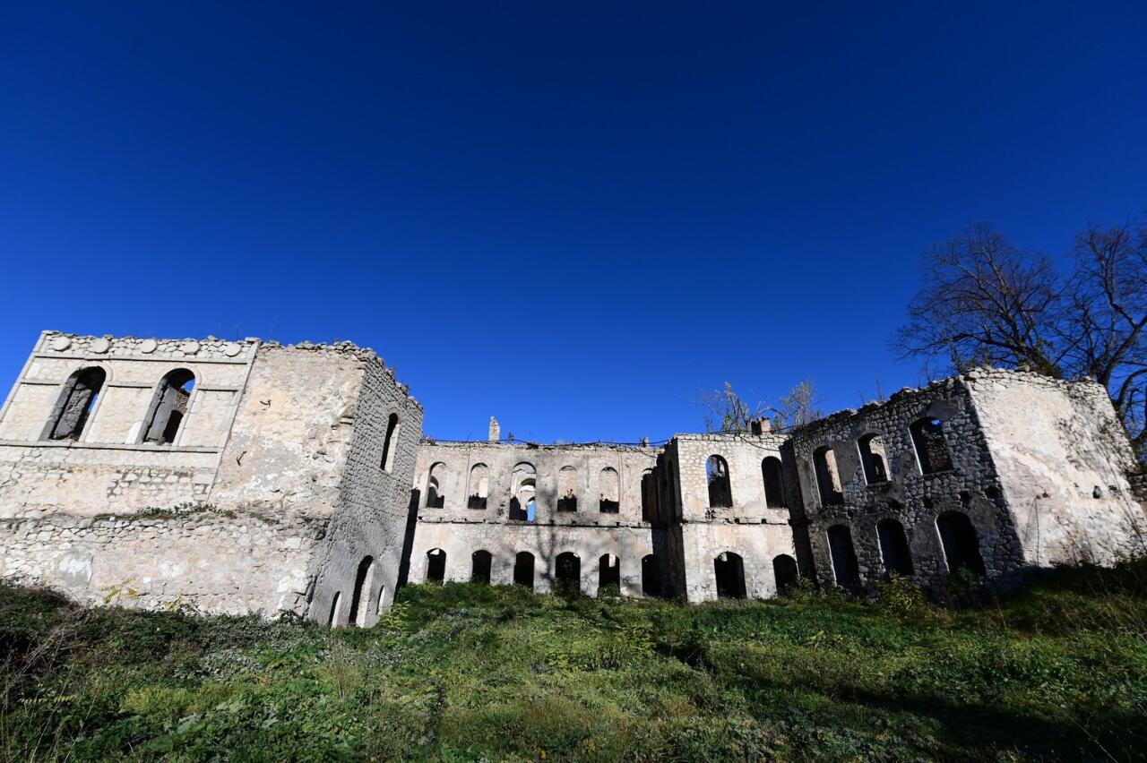В Ташкенте прошла фотовыставка "В Карабахе снова восходит солнце"