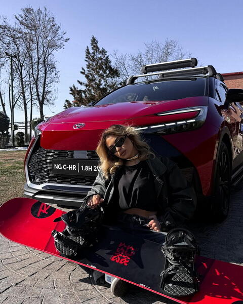 Представлена полностью обновленная Toyota C-HR!