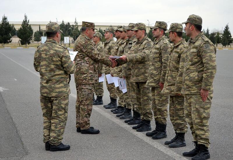 В Азербайджане завершены учебные сборы с военнообязанными