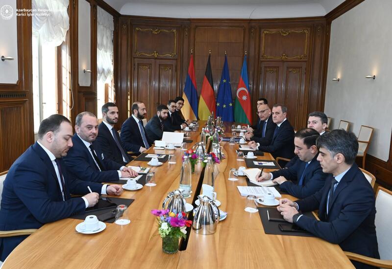Azərbaycan və Ermənistan XİN rəhbərlərinin görüşünün ikinci günü başladı