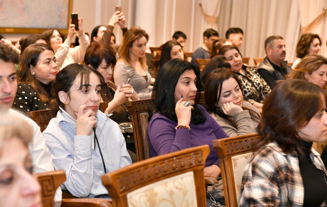 В азербайджанском музее прозвучал мугам