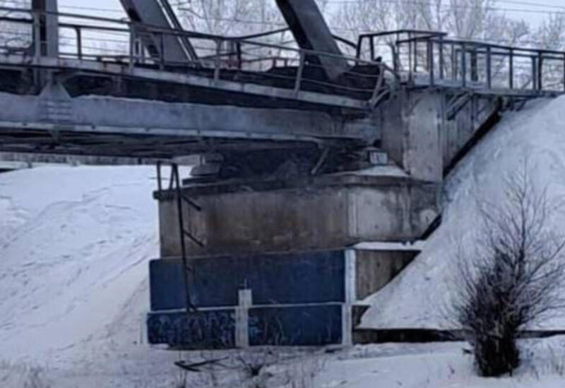 В России на железнодорожном мосту произошел взрыв
