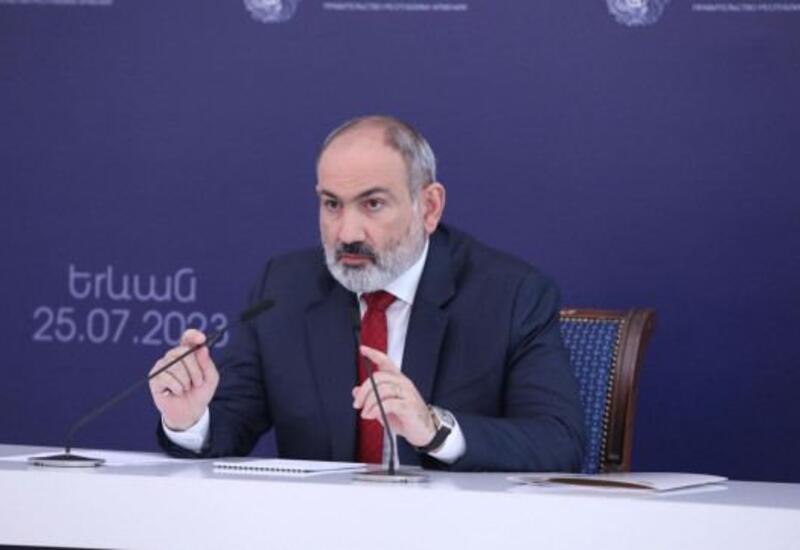 Пашинян пообещал освободить резиденцию католикоса, как Армению от Саргсяна