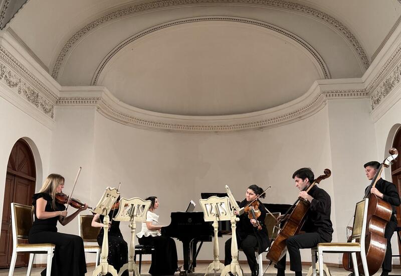 Красочный мир фантастической музыки Mystery Ensemble в Баку