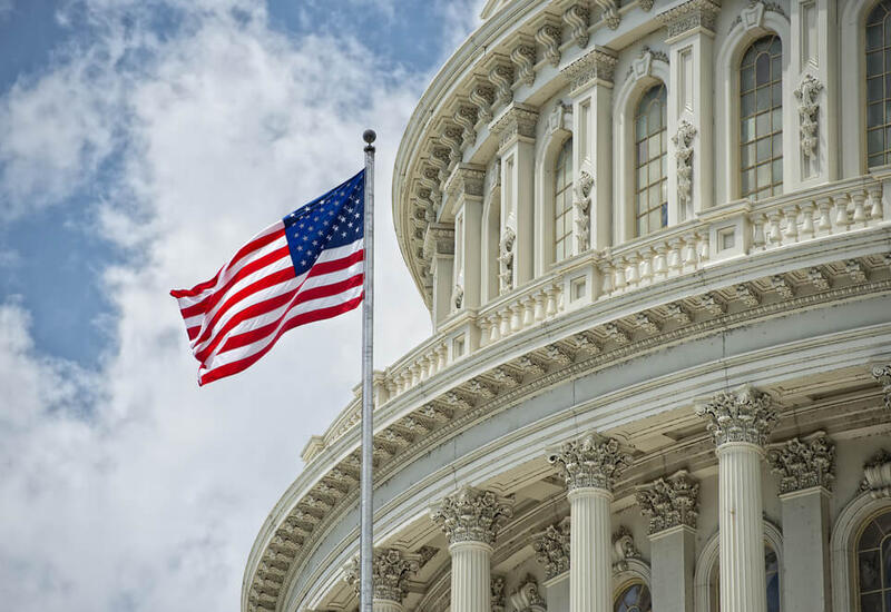 Правительство США частично приостановило работу из-за прекращения финансирования